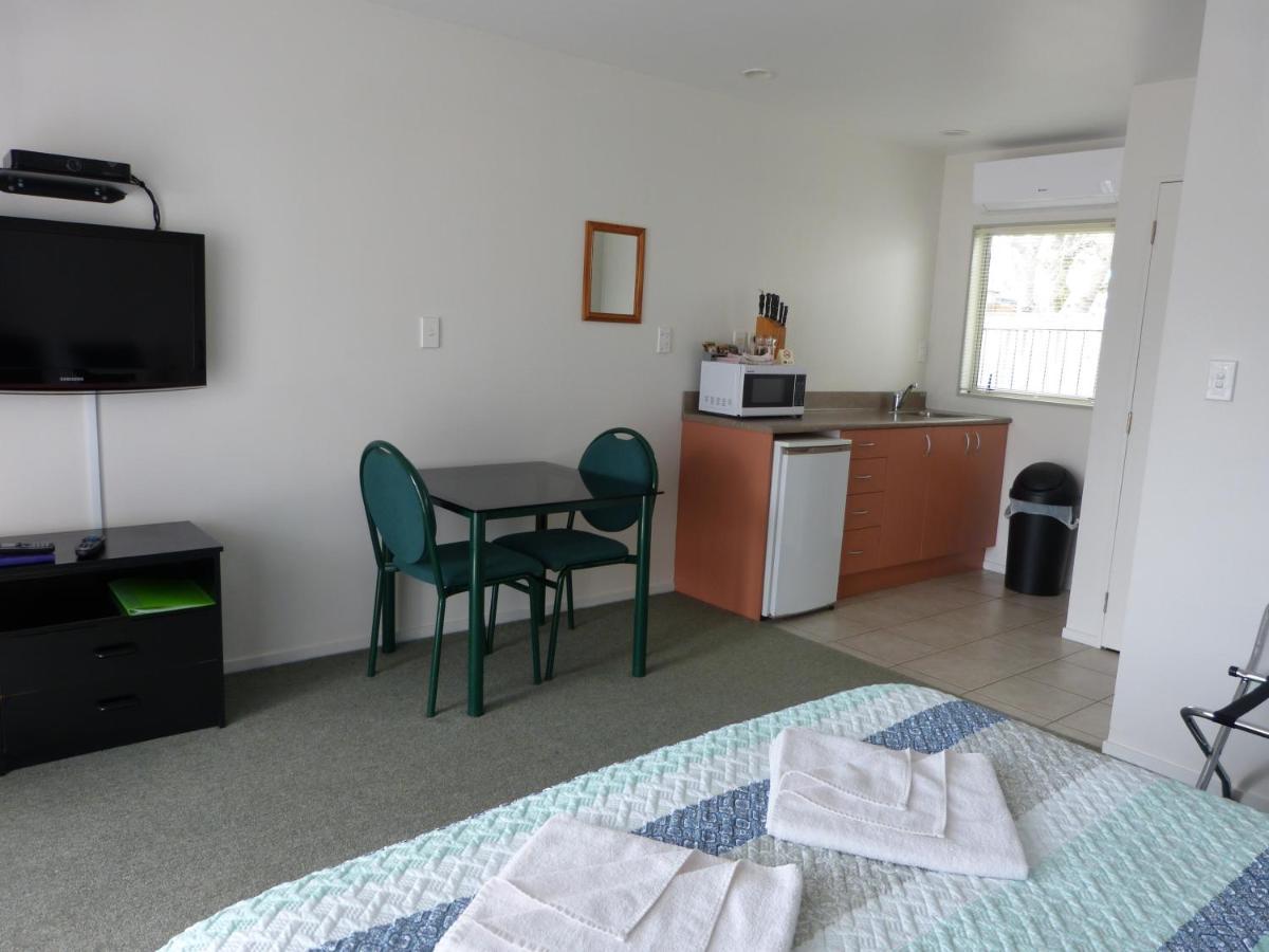 Blake Court Motel Whangamata Εξωτερικό φωτογραφία