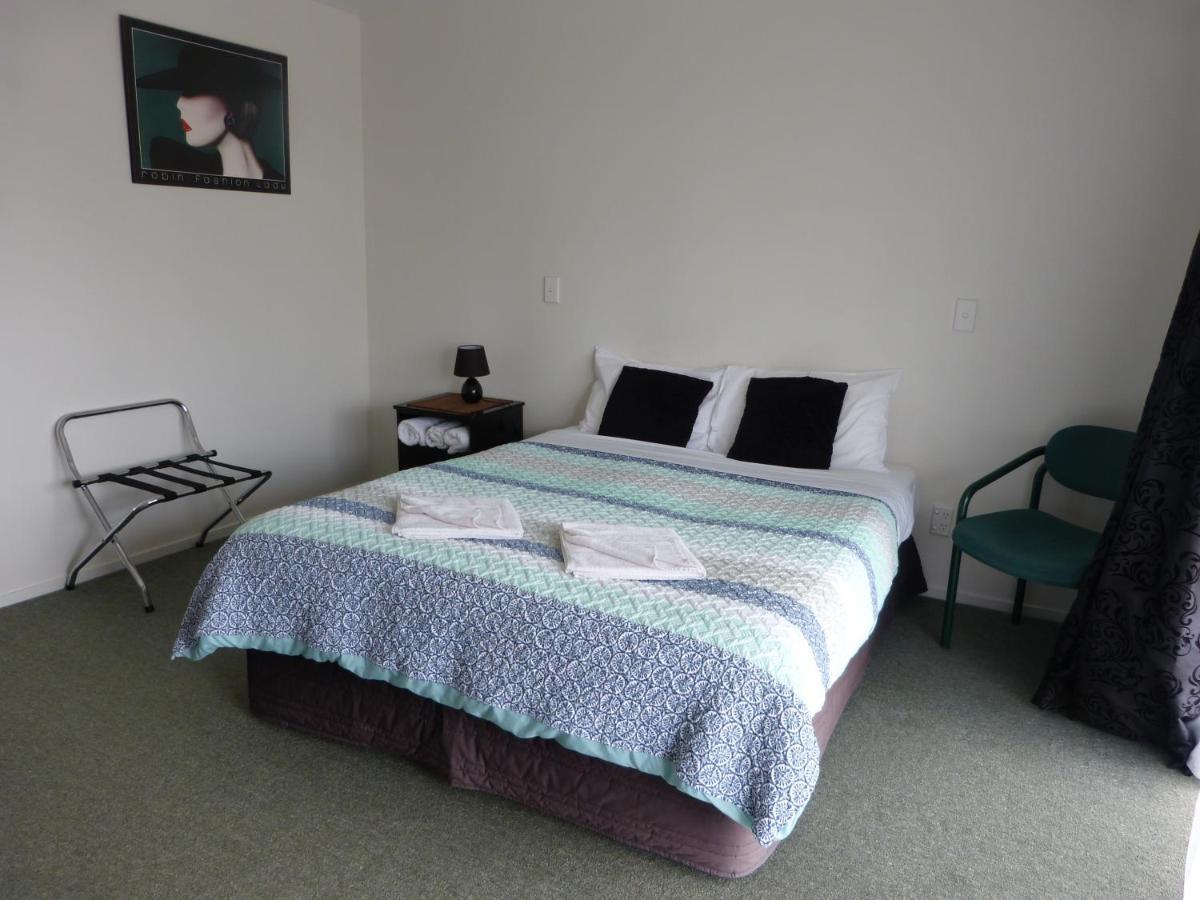 Blake Court Motel Whangamata Εξωτερικό φωτογραφία