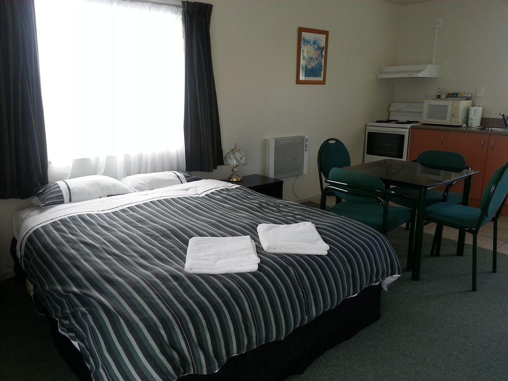 Blake Court Motel Whangamata Εξωτερικό φωτογραφία