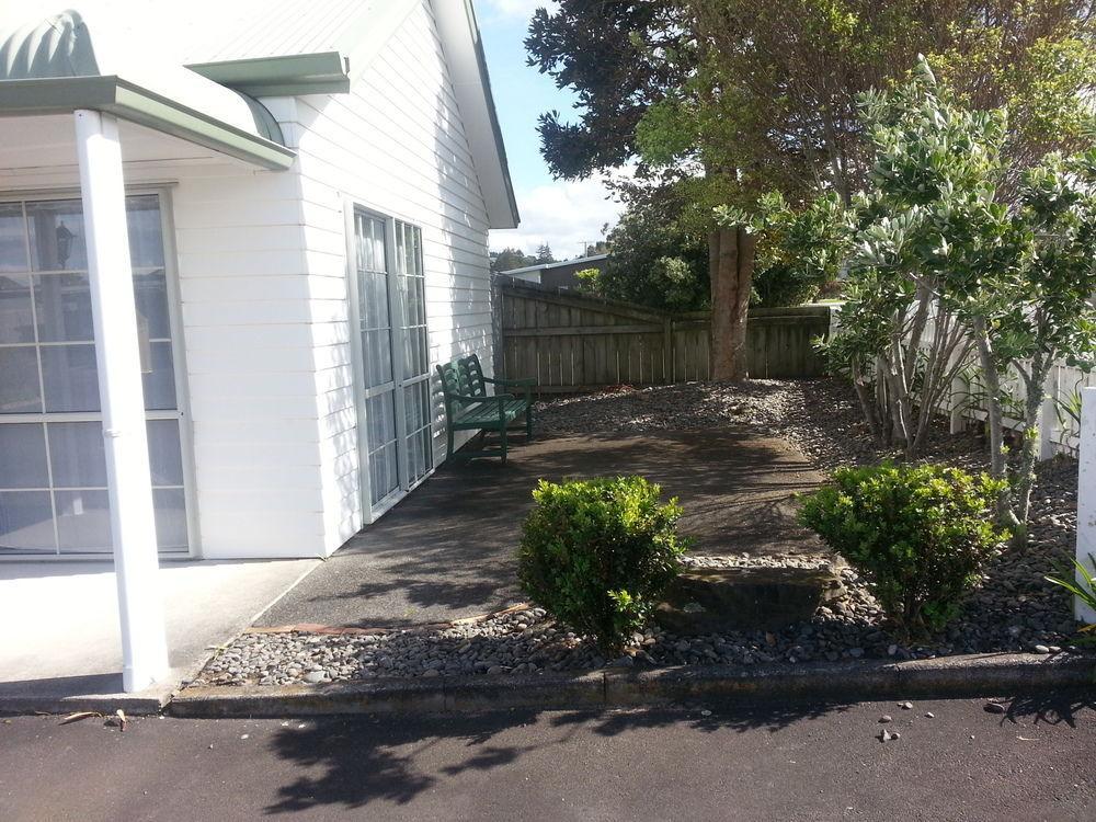 Blake Court Motel Whangamata Εξωτερικό φωτογραφία