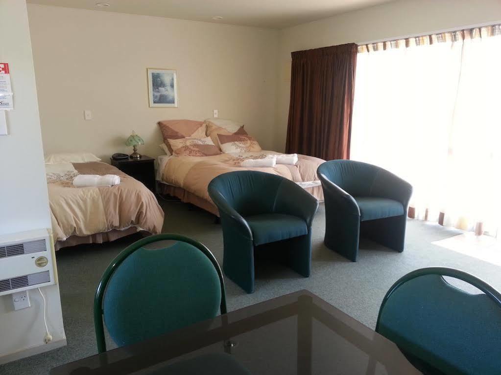Blake Court Motel Whangamata Εξωτερικό φωτογραφία