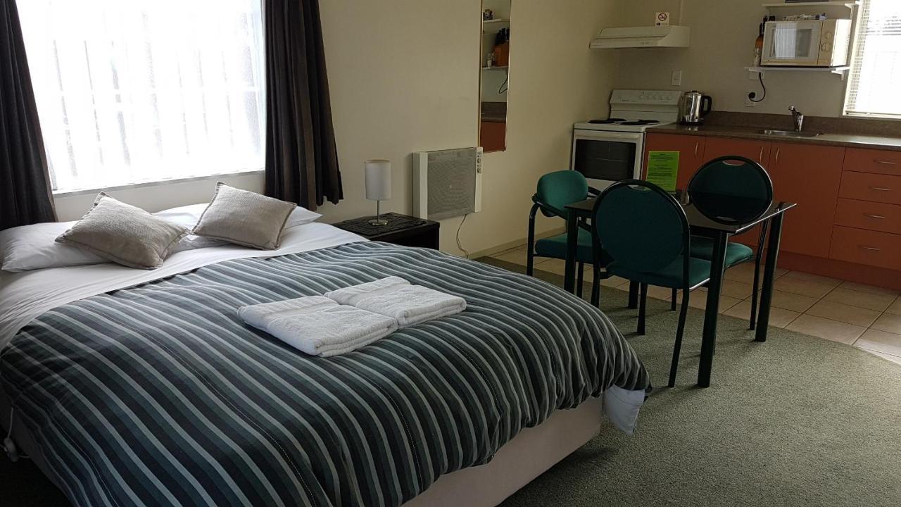 Blake Court Motel Whangamata Εξωτερικό φωτογραφία
