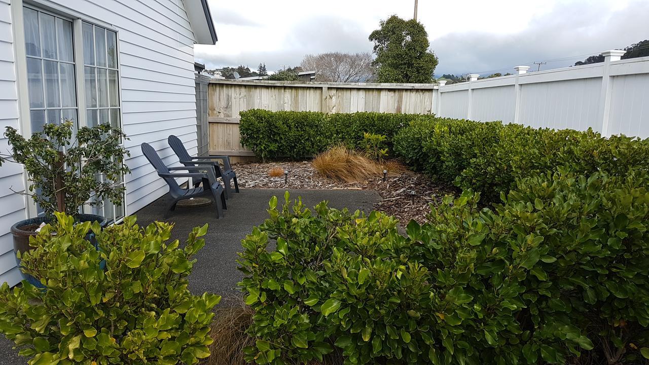Blake Court Motel Whangamata Εξωτερικό φωτογραφία